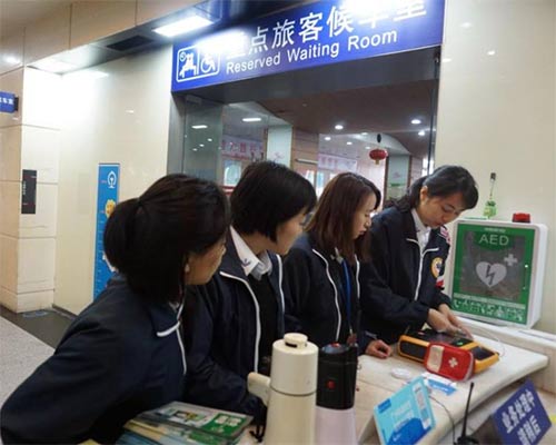j9九游会真人第一品牌“拯救神器”表态深圳火车站接下来会在哪表态？--安康·糊口(图1)